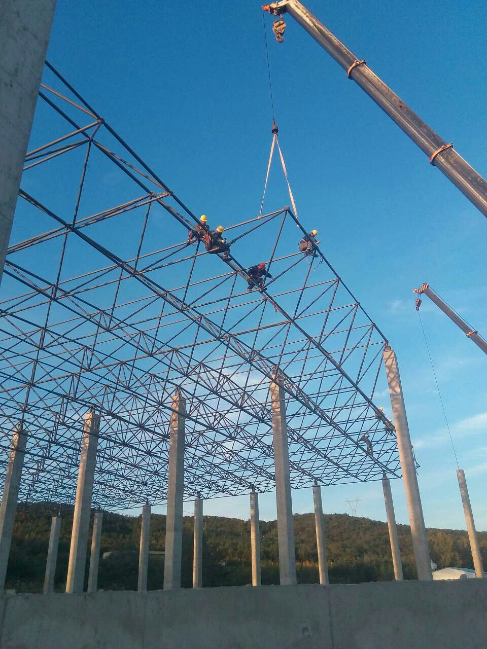 绥芬河汪清物流园网架