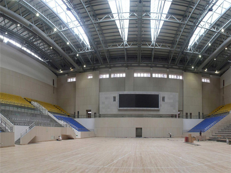 绥芬河体育委员会运动场